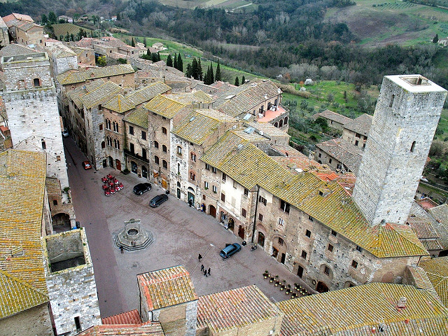 Itinerary in San Gimignano and Volterra