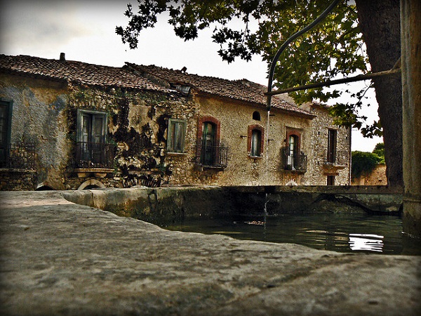 ghost towns south italy