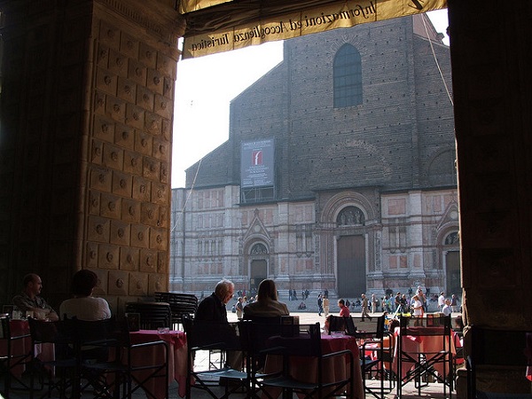 A café under the portico in front of San Petronio, the main church in Bologna, Piazza Maggiore 