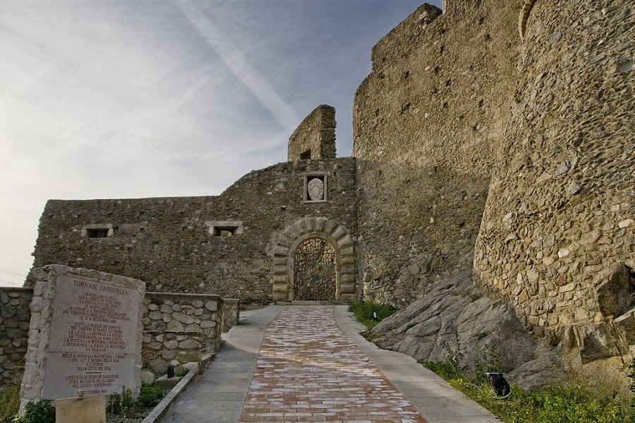 castle in squillace, calabria