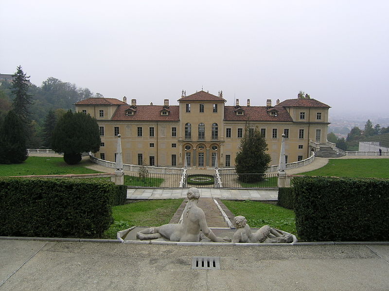 A view of Palazzo della Regina, just outside the city of Turin 