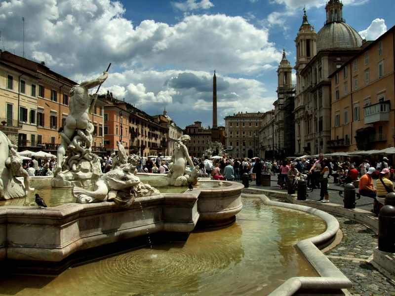 Classical buildings and fountains of Centre Rome: Piazza Navona