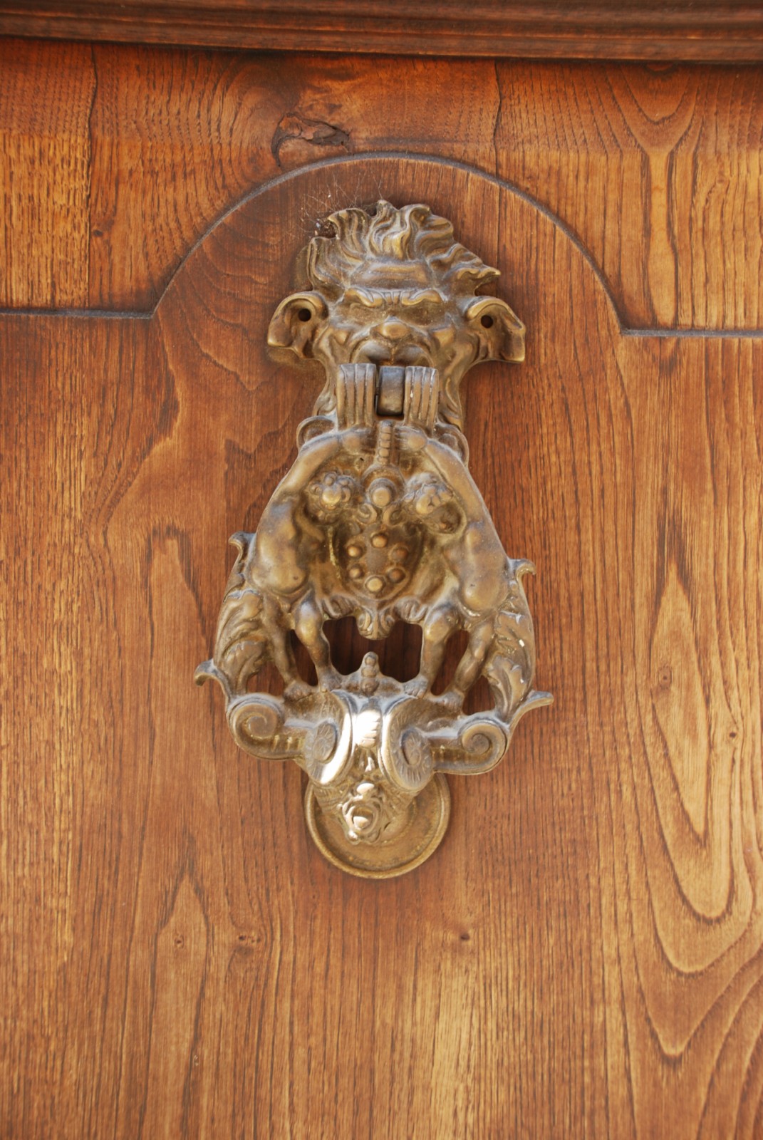 Italian door Knockers - Life in Italy