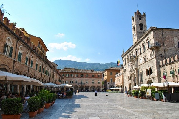 Piazza del Popolo in Ascoli Piceno, Marche