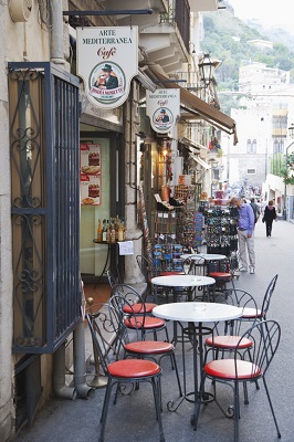Outdoor Cafés in Messina, Sicily