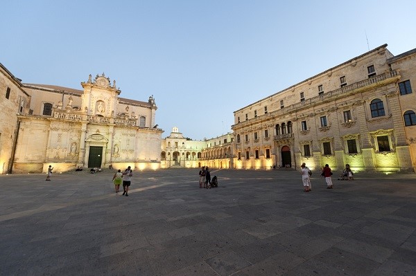 The baroque Piazza Duomo in Lecce
