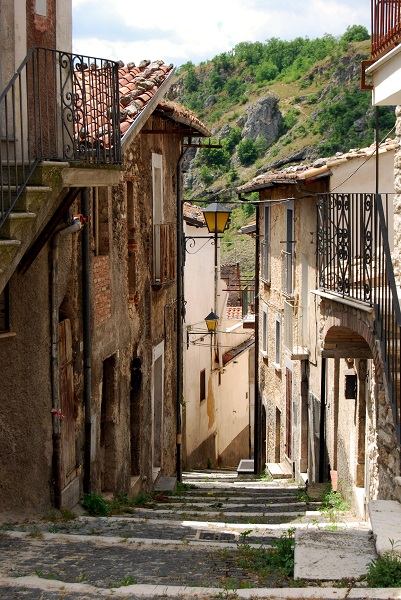 abruzzo italy tourism