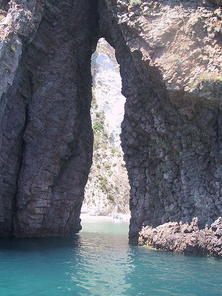 Faraglione in Ponza