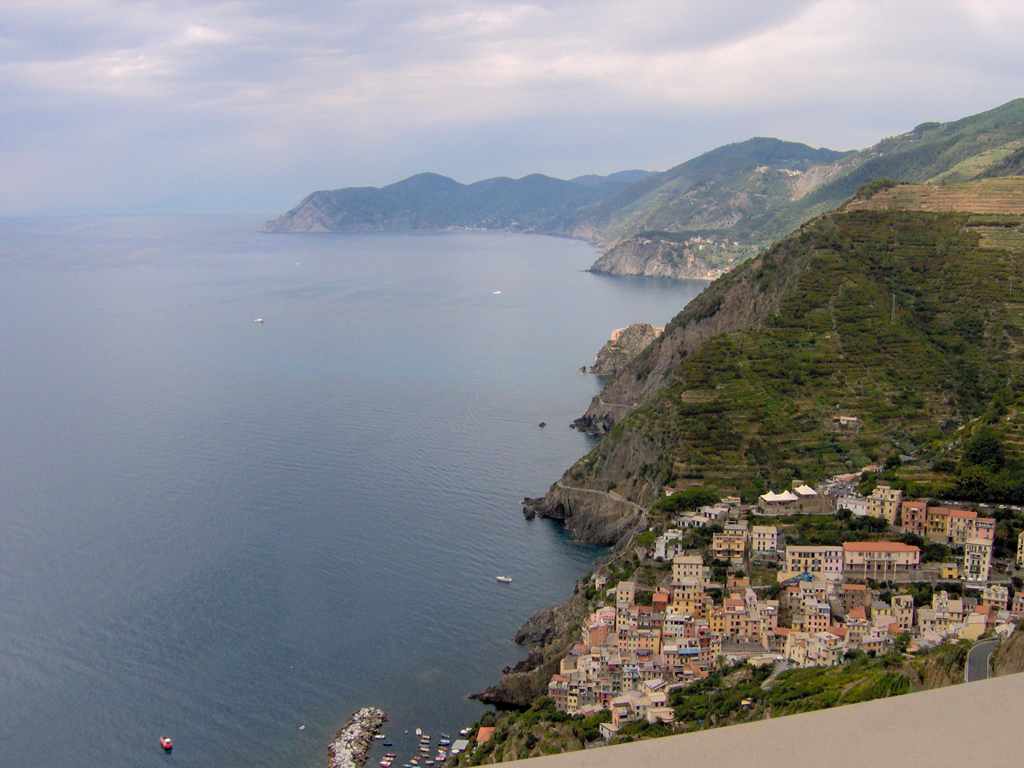 A taste of Italy: from the sea to the mountains in one single glimpse : the Cinque Terre