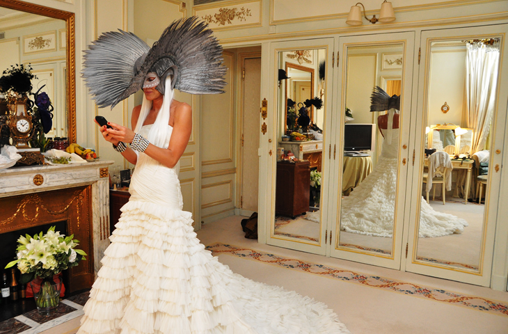 Anna White Feathers Vogue Masquerade Tommy Ton