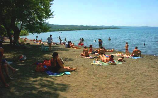 Lake Bolsena and its many visitors