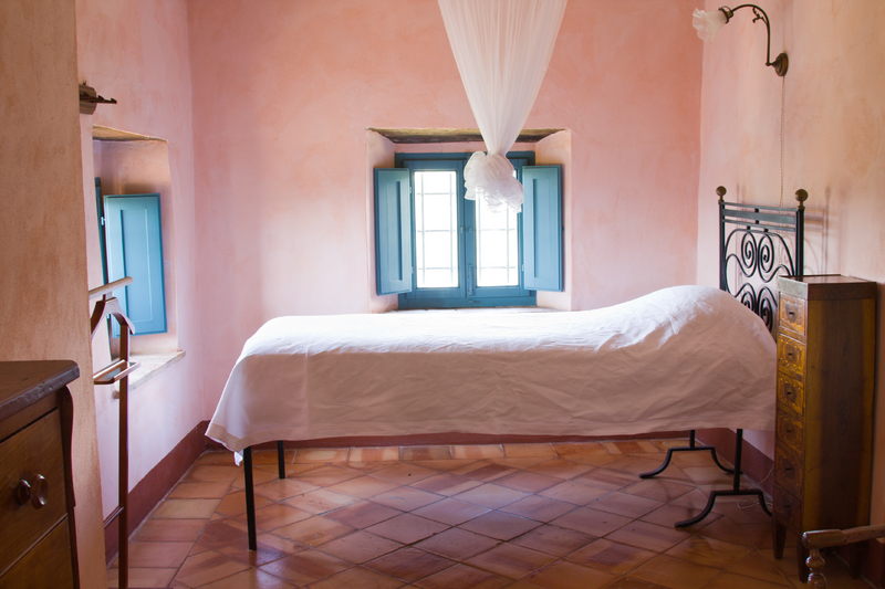 How to Get Your Bedroom an Italian Decor - Life in Italy