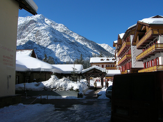 ski resorts italy