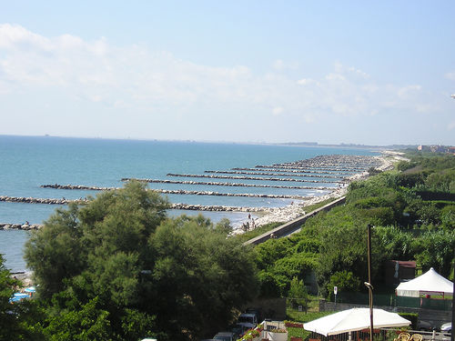 nudist beaches italy