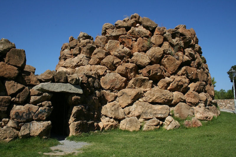 nuraghe sardinia