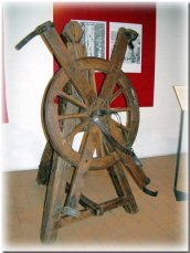 Torture wheel