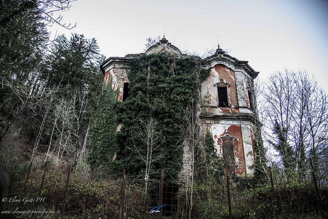 haunted houses italy