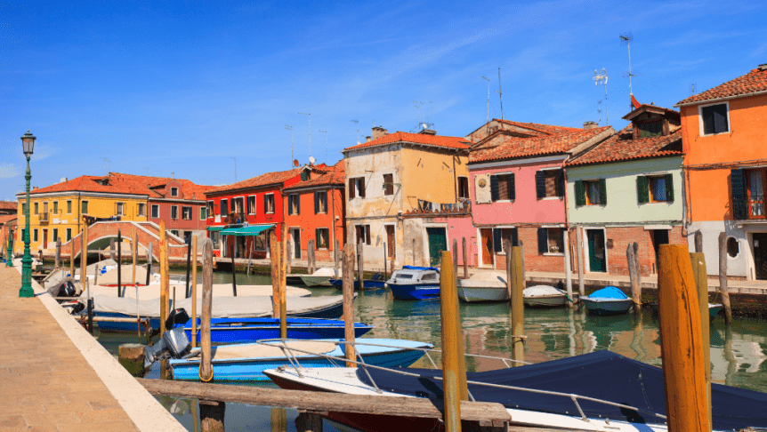 What is Murano glass? Murano island history and fun facts - Life in Italy