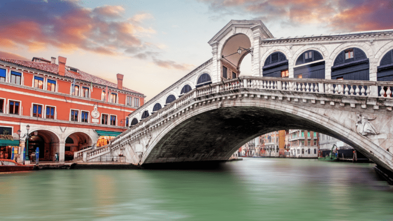 What is special about Venice: the uniqueness of the city built on water