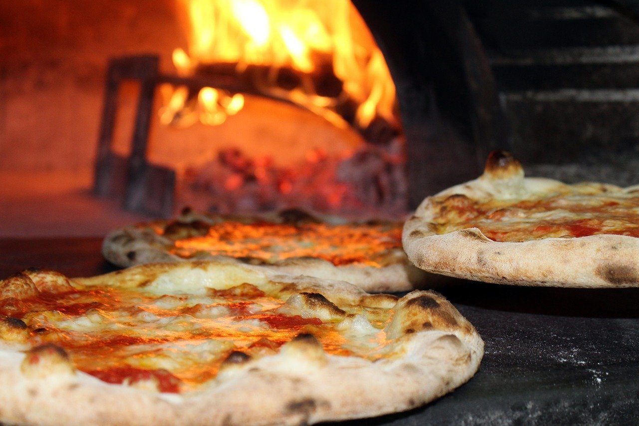 interesting facts about pizza in Italy