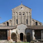 Basilica_di_Santa_Maria_Assunta,_Torcello_(cropped)