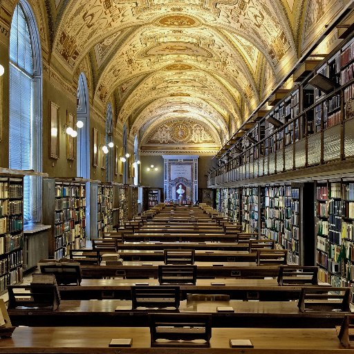 the oldest libraries in Italy - biblioteca apostolica